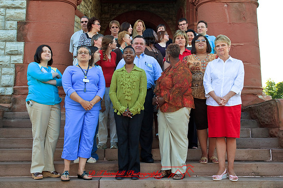 hoyt-workers-group-shot-2009_06.jpg
