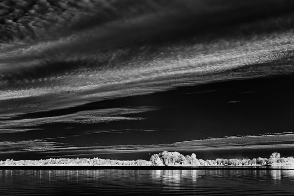 crystal_lake-infrared-2010_21-nik