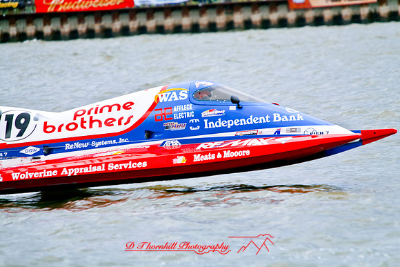 river_roar-fox_racing-2008_40.jpg