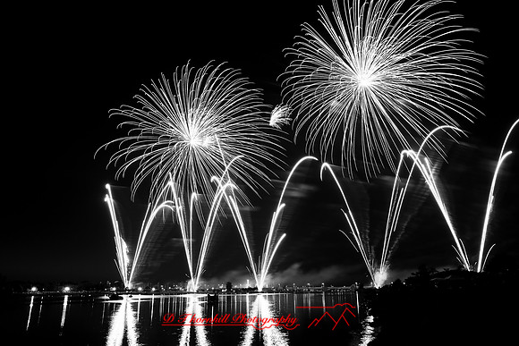 bay-city-fireworks-2010_35-nik