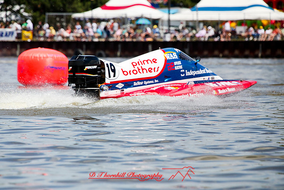 river-roar-fox-racing-2009_14.jpg