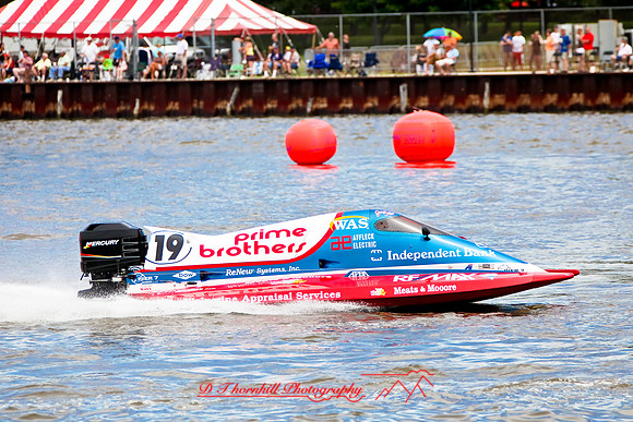 river-roar-fox-racing-2009_28.jpg
