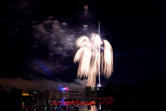 saginaw_fireworks-2008_20