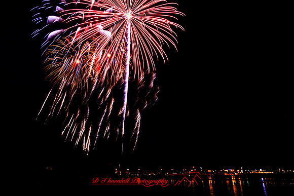 bc-fireworks-2007-10