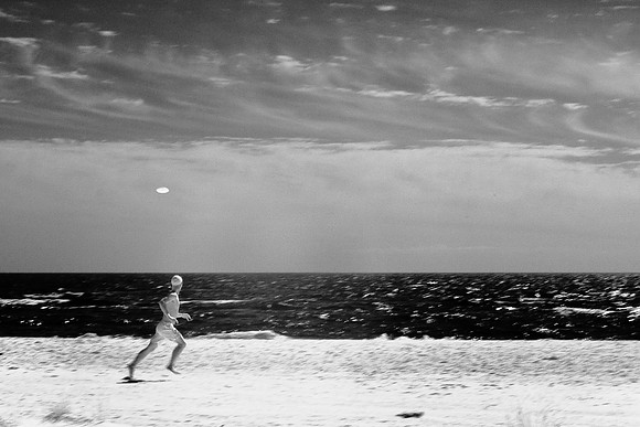 florida-2010-infrared-people_03-nik