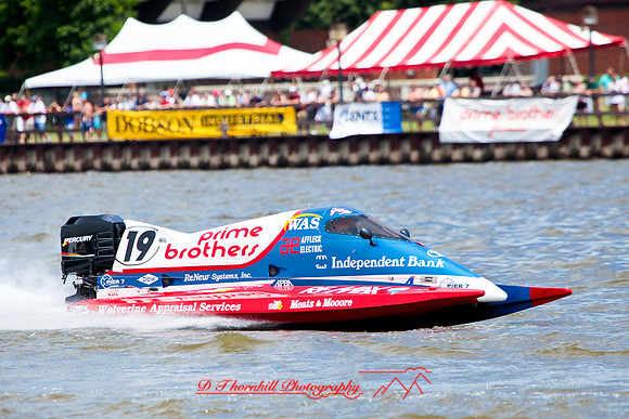 river-roar-fox-racing-2009_21.jpg
