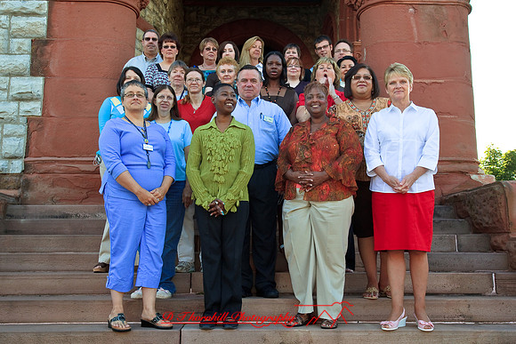 hoyt-workers-group-shot-2009_04.jpg