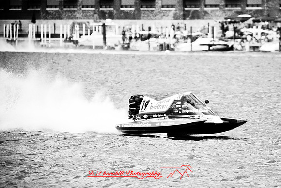 river_roar-fox_racing-2008_32.jpg