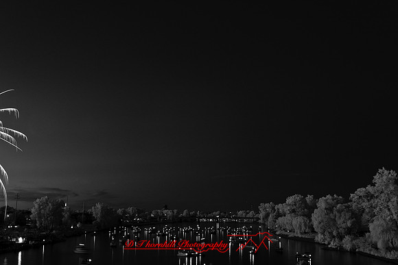 saginaw-fireworks-infrared-2011_10-01