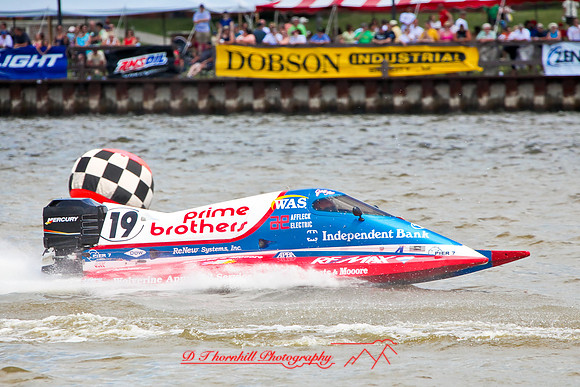 river-roar-fox-racing-2009_47.jpg
