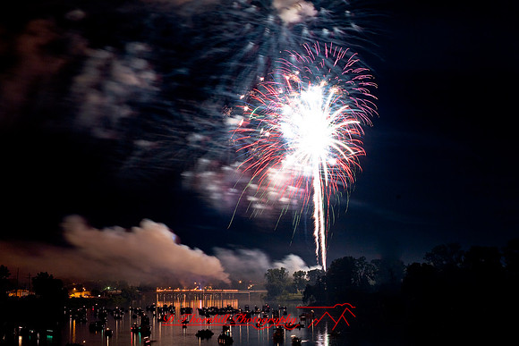 saginaw_fireworks-2008_22