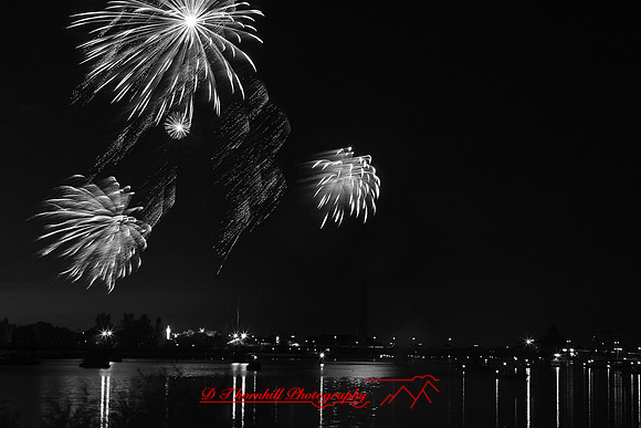bay-city-fireworks-infrared-2011-06-nik