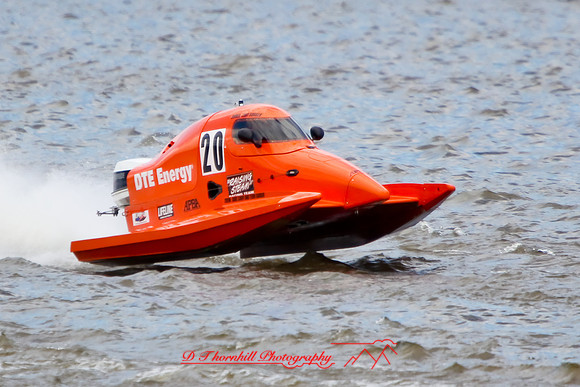 river-roar-friday-2009_009.jpg