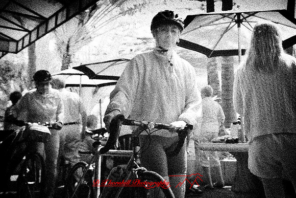 florida-2010-infrared-people_14-nik