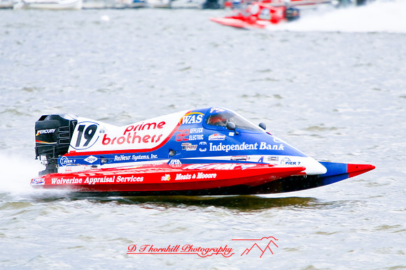 river_roar-fox_racing-2008_46.jpg