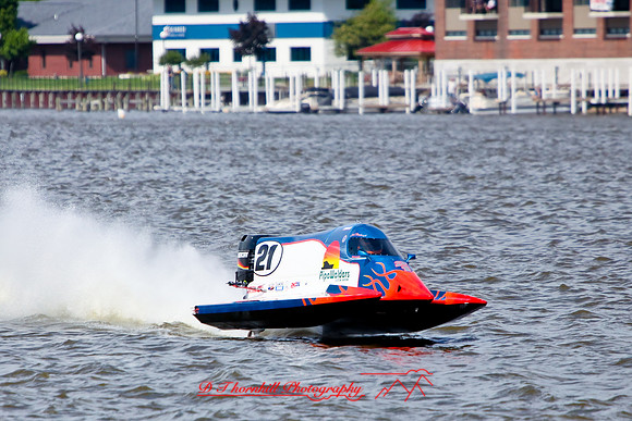 river-roar-saturday-2009_074.jpg