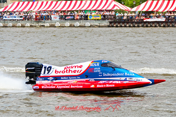 river-roar-fox-racing-2009_49.jpg