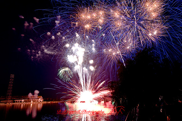 bay_city_fireworks-2008_02
