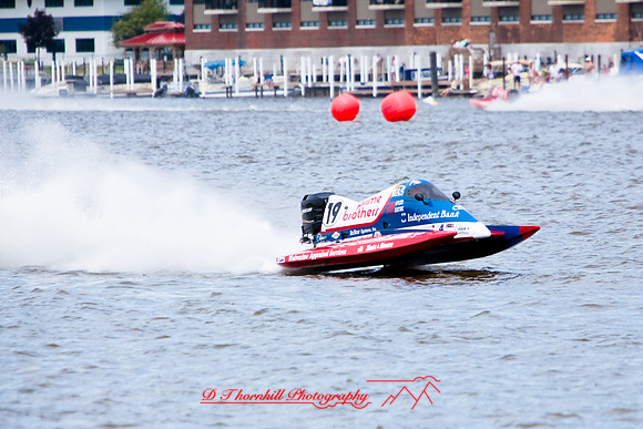 river-roar-fox-racing-2009_27.jpg