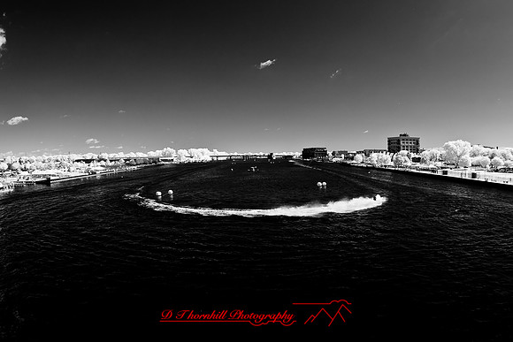 river-roar-infrared-2009_07.jpg