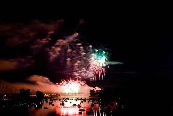 saginaw_fireworks-2008_08