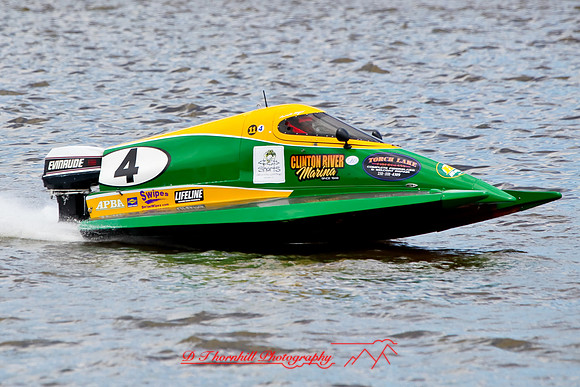 river-roar-friday-2009_006.jpg