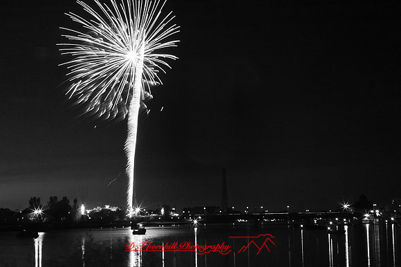 bay-city-fireworks-infrared-2011-13-nik