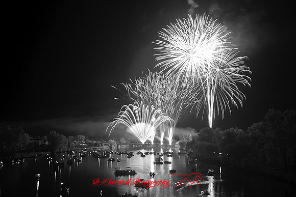 saginaw-fireworks-infrared-2011_10-18