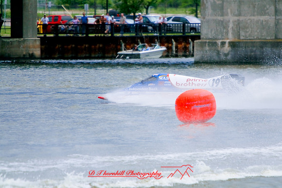 river_roar-fox_racing-2008_34.jpg