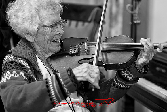 people-2011-25-nas