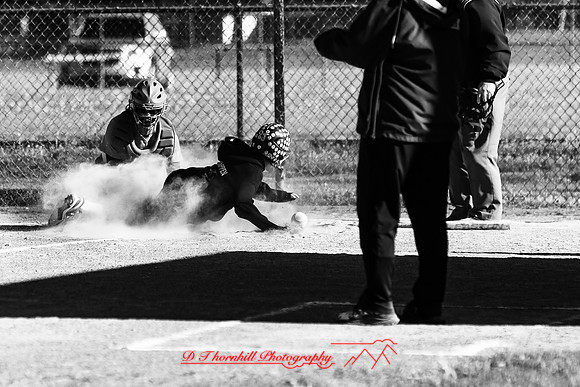 meg sofball 2022.05.23 - 040