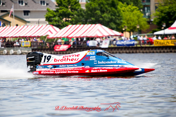 river-roar-fox-racing-2009_16.jpg