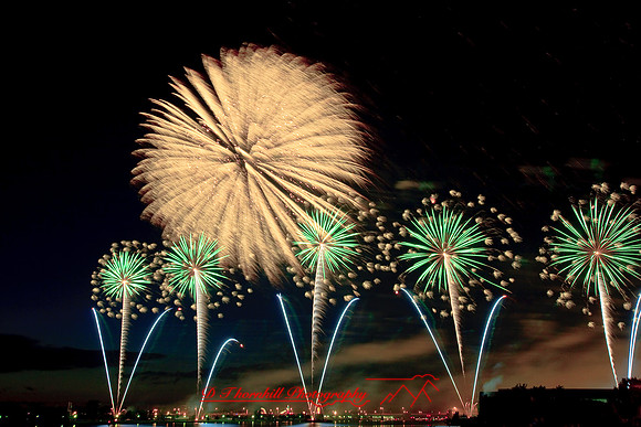 bay-city-fireworks-2009_33.jpg