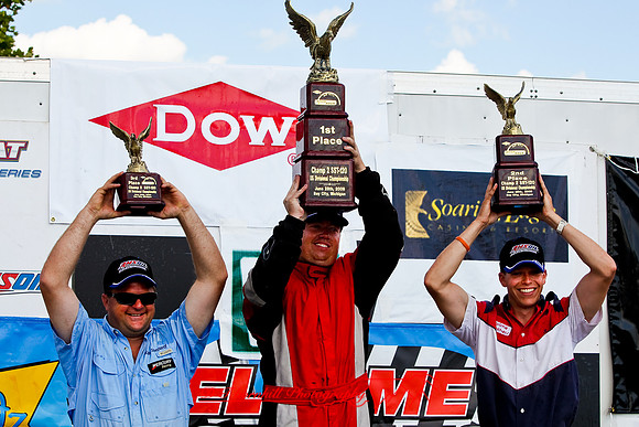 river-roar-fox-racing-2009_57.jpg