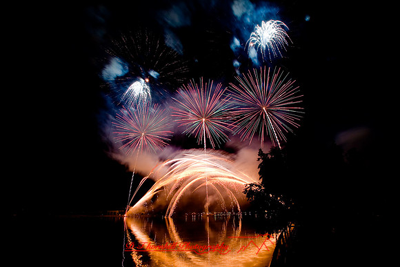 bay_city_fireworks-2008_22