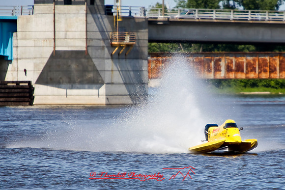 river-roar-friday-2009_054.jpg
