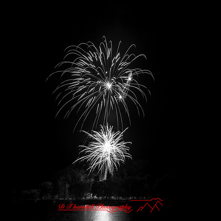 Saginaw Infrared Christmas Fireworks 2018 009