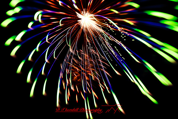 bay-city-fireworks-2009_06.jpg
