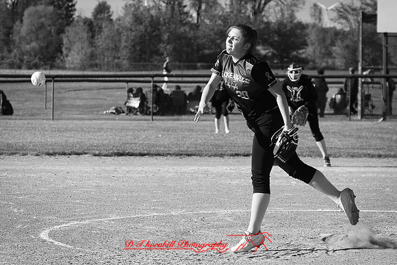 meg sofball 2022.05.23 - 039