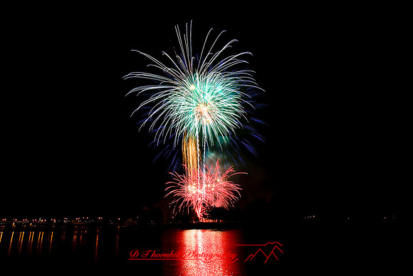 fireworks-christmas-2008_11.jpg