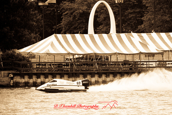 river_roar-saturday-2008_23.jpg
