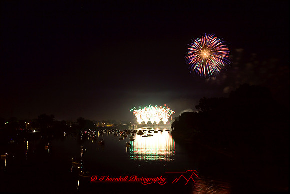 saginaw_fireworks_2007-10