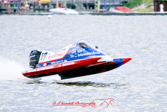 river_roar-fox_racing-2008_43.jpg
