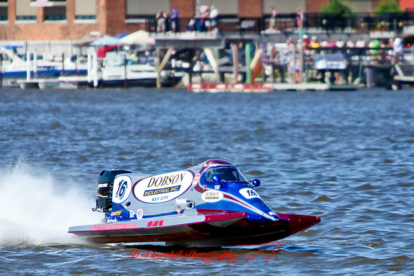 river-roar-friday-2009_099.jpg